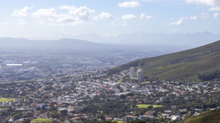 Green Point Escort Guide for Visitors: Planning a Discreet, Respectful Cape Town Stay